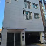The Hideout - One Bedroom Apartment In Central Seoul- 2Min From Subway