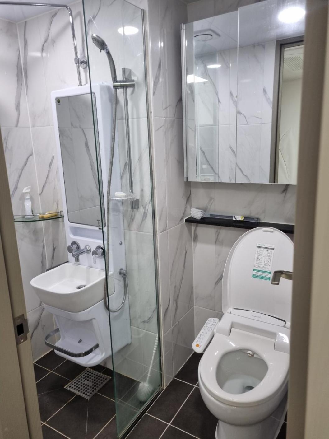The Hideout - One Bedroom In Seoul- 2min From Subway Pangsapuri